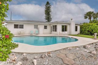 Bayfront St Pete Beach Home with Outdoor Pool! - St Pete Beach - 9