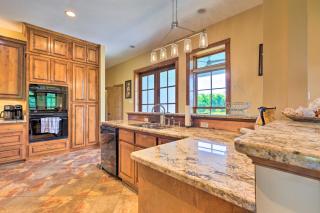 Bright Waveland Home - Walk to Beach Access! - Waveland - 1