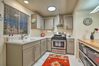 Lovely Green Valley Abode with Community Pool! - Green Valley - 3