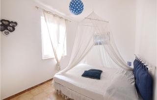 3 Bedroom Stunning Apartment In Sorso - 2