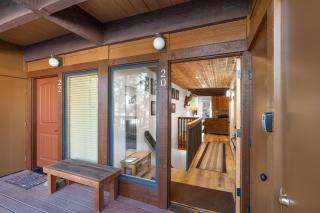 Val D'Isere at the Village by 101 Great Escapes - Mammoth Lakes - 2