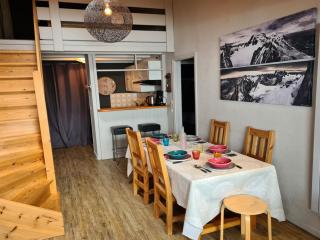 Appartement avec mezzanine près des pistes pour 7 personnes - FR-1-275-129 - La Rosière - 0
