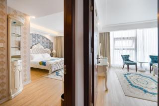 Royal Beach Hotel by THG - Danang - 1