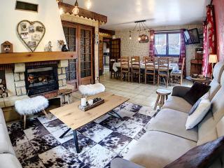 Chalet spacieux avec billard, proche des remontées mécaniques, idéal pour familles et cyclistes - FR-1-267-174 - Le Corbier - 0