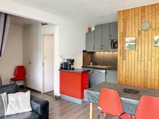 Appartement lumineux en centre station avec balcon et accès piscine - FR-1-267-200 - Le Corbier - 6