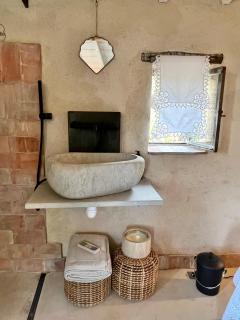 Cabanon bucolique face au Luberon - 8