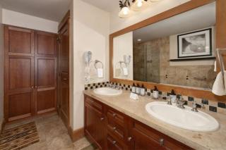 Premier 2 Bedroom Ski In, Ski Out Lone Eagle Condo With The Best Access To Skiing In Keystone - 1