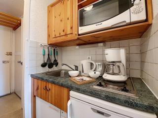 Studio lumineux avec accès direct aux pistes, balcon sud et proche des commodités - FR-1-344-959 - Les Menuires - 4