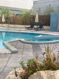 Unique 3BR DUPLEX Apartment with Marina Views - Dubai - 2