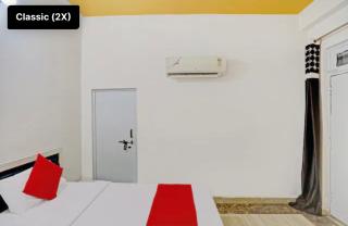 Hotel NK guesthouse - Sikandra - 1
