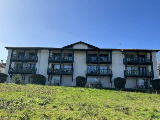 Studio Églantine à Cambo-les-Bains, proche thermes, terrasse, parking, accès Internet, animaux OK - FR-1-495-106 - Cambo-les-Bains - 3