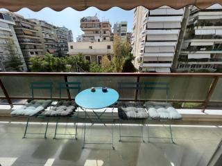 Peaceful Apartment by Flisvos Marina by Athenian Homes - Athens - 2
