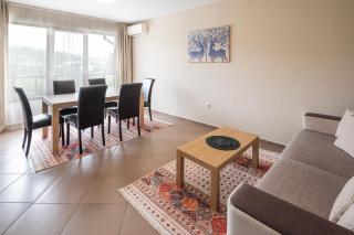 Апартамент за гости Диляна в комплекс Garden Palace Balchik - Balchik - 8