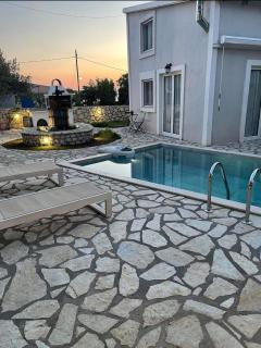 Stathis Suite - Exanthia - 9