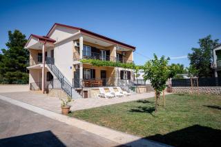 Apartments in Seline - Paklenica Riviera 41711 - Seline - 0