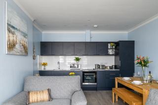 Midshore Boutique Holiday Apartment - Llandudno - 5
