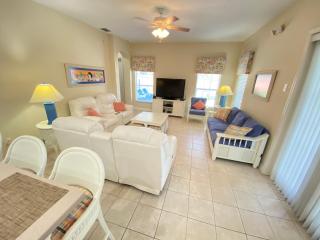 Mickeys Corner - Fantastic 5BR with Large Private Garden Pool Hot Tub Game Room Gas BBQ 2 Miles to Disney - Orlando - 5
