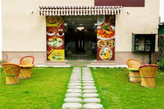Jagdambey Hotel - Greater Noida - 8