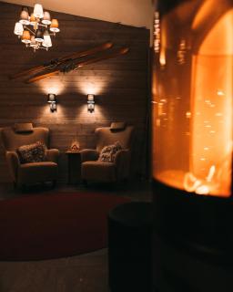 Abisko Mountain Lodge - Abisko - 0