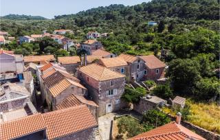 Awesome Home In Veli Iz With Wifi - Veli Iž - 3