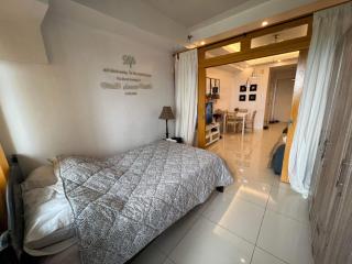 Ron's Condo Overlooking the Lake - Tagaytay - 2
