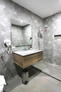 Carlosta Hotel - Ormoc - 4