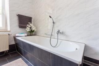 FullHouse - Chemnitz - Z25 Apartments - 3 Beds - SmartTV - Nespresso - 5