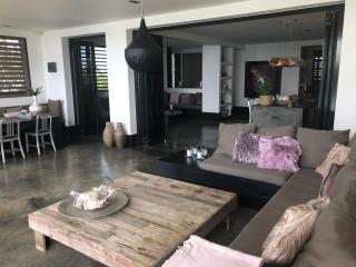 OCEANFRONT VILLA WITH ACCES CARIBBEAN SEA - 2