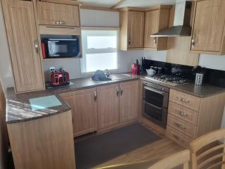 8 BERTH DELUXE CARAVAN Pg156 GOLDEN PALM CHAPEL ST LEONARDS - 5
