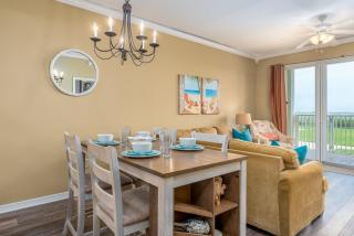 Footprints in the Sand - Beautiful first floor walk-out is only steps to the pool and beach boardwalk! condo - Dauphin Island - 6