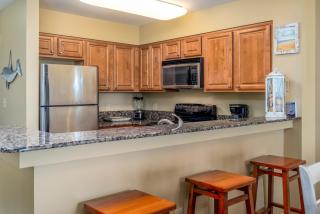 Footprints in the Sand - Beautiful first floor walk-out is only steps to the pool and beach boardwalk! condo - Dauphin Island - 4