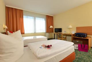 Hotel Berlin Lichtenberg - Berlin - 8