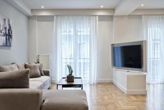 Spacious 2bd Apt in Prime Location next to Divani - Atene - 8
