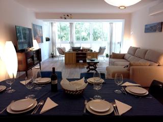 white pearl apartment central confy spacious - Lagos - 8