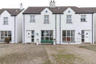 Strand Cottages Ballycastle Seafront - Ballycastle - 0