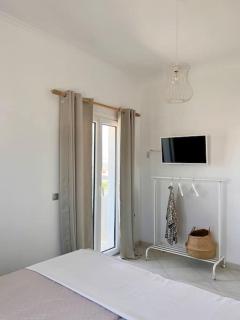 Theasis Apartments - Adamas - 1