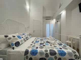 White shell rooms self check-in - Alghero - 4