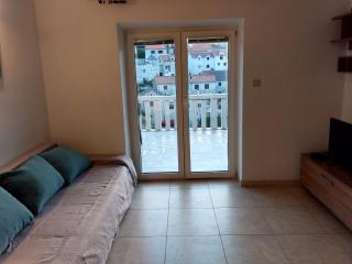 Apartment Mladinić Muse - Pučišća - 1