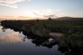 Peacehaven Shack on the Irwin Inlet - 0
