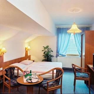 Hotel Am Schlossberg - 8