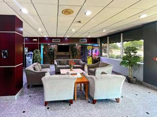 Quality Inn & Suites - Cincinnati - 2