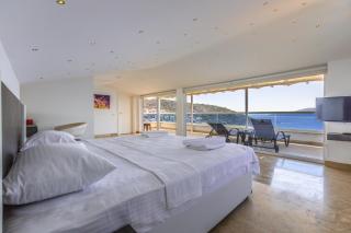 Luxury Villa very close to beach, amazing sea views, heated salt-water pool - Kaş - 3