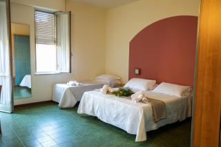 XXV APRILE Casa per Ferie - 8