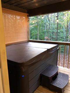 Avenwood Cabins - Logan - 1