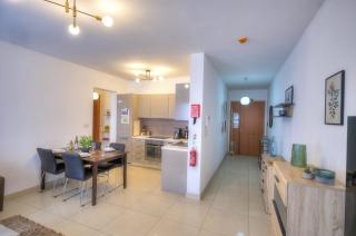 Centrally located and tastefully furnished one bedroom apartment CKNI1-1 - Il-Gżira - 3