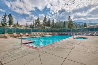 LUXE 4 Blue Diamond Lake Tahoe Lodge - Stateline - 7