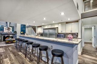 LUXE 4 Blue Diamond Lake Tahoe Lodge - Stateline - 2
