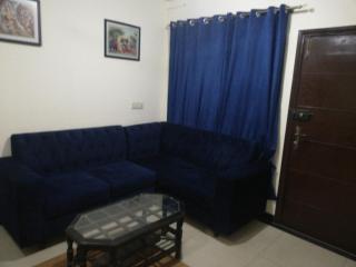 Lovely 1-Bedroom Apartment - Lahore - 1
