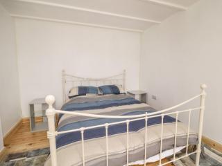 Shaw Cottage - 3