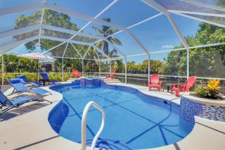 Waterfront Pool Villa with Sailboat access - Cape Coral - 0